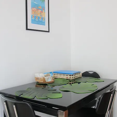 2 Pieces Calme Et Fonctionnel